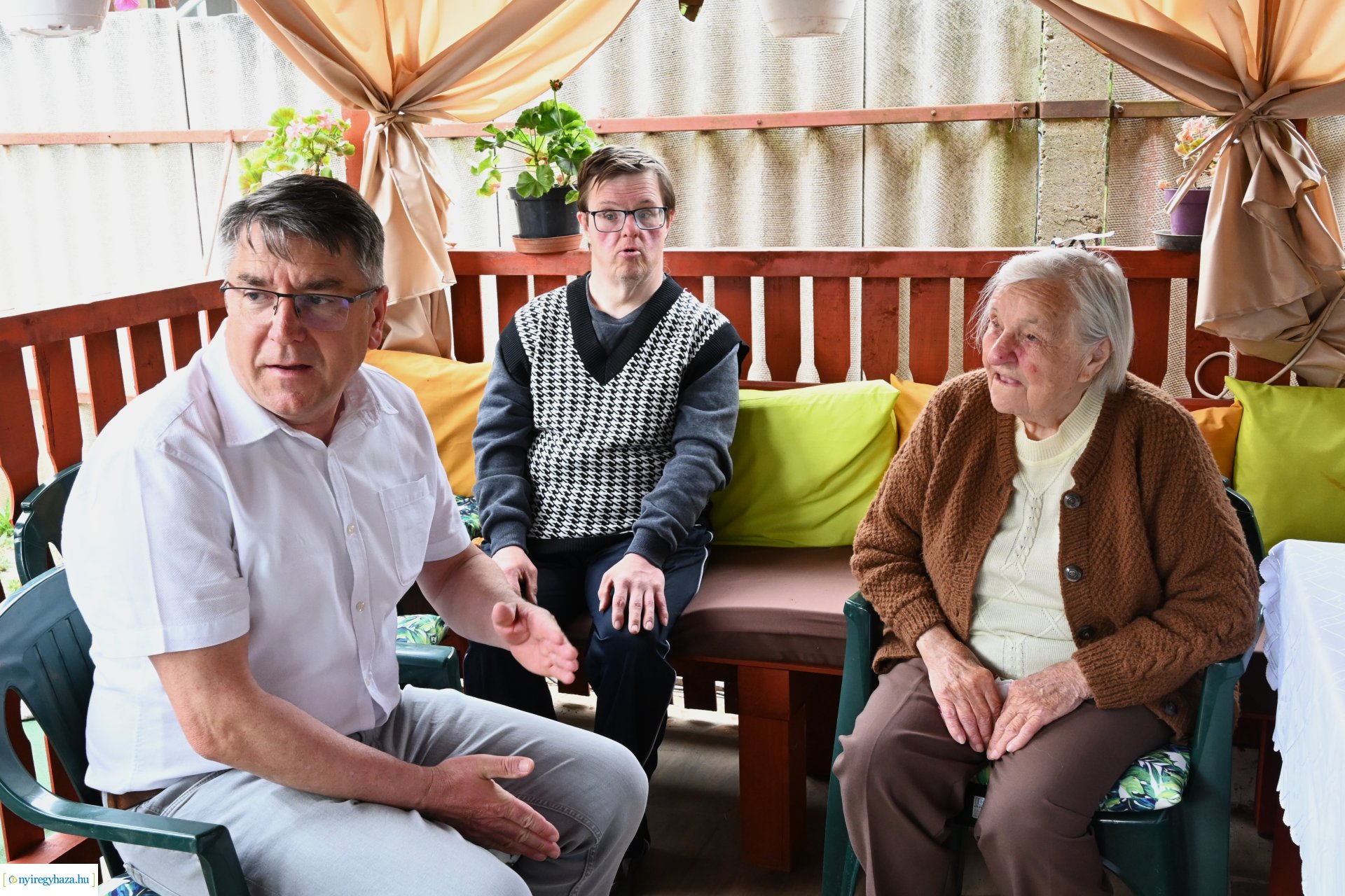 Szépkorú köszöntés Nyírszőlősön - Tatár Andrásné 90 éves