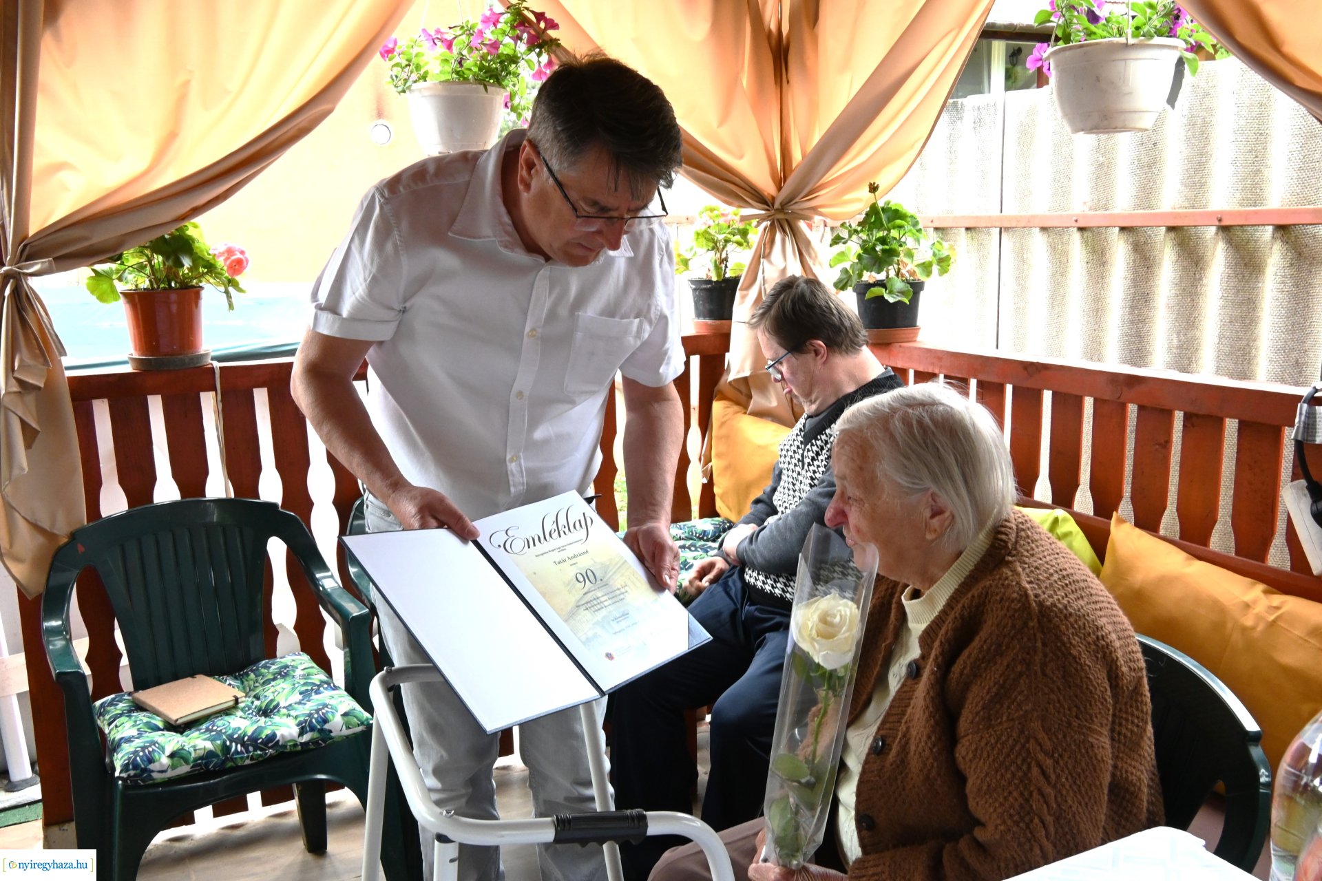 Szépkorú köszöntés Nyírszőlősön - Tatár Andrásné 90 éves