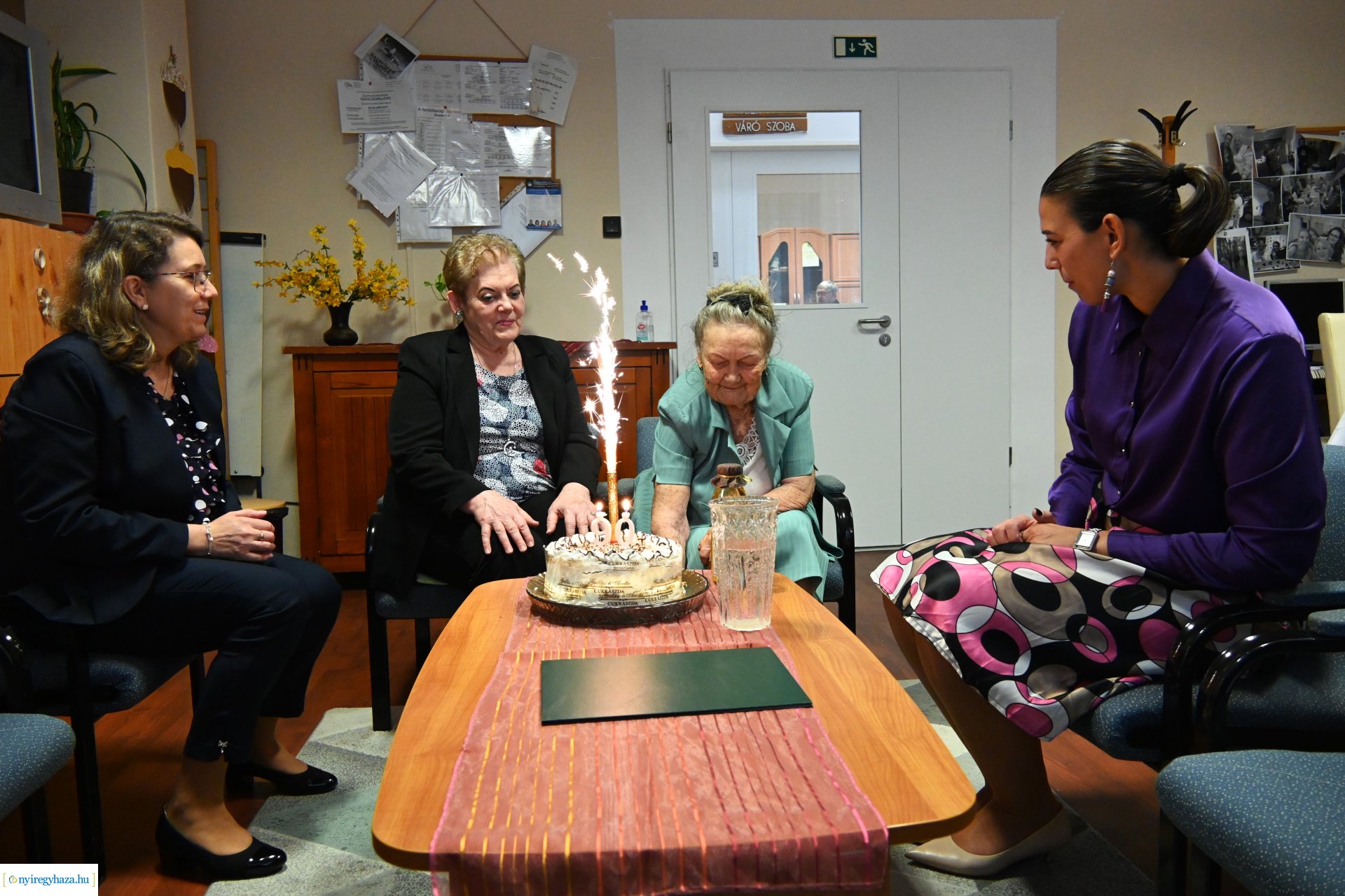 Szépkorú köszöntés - Román Gáborné 90 éves