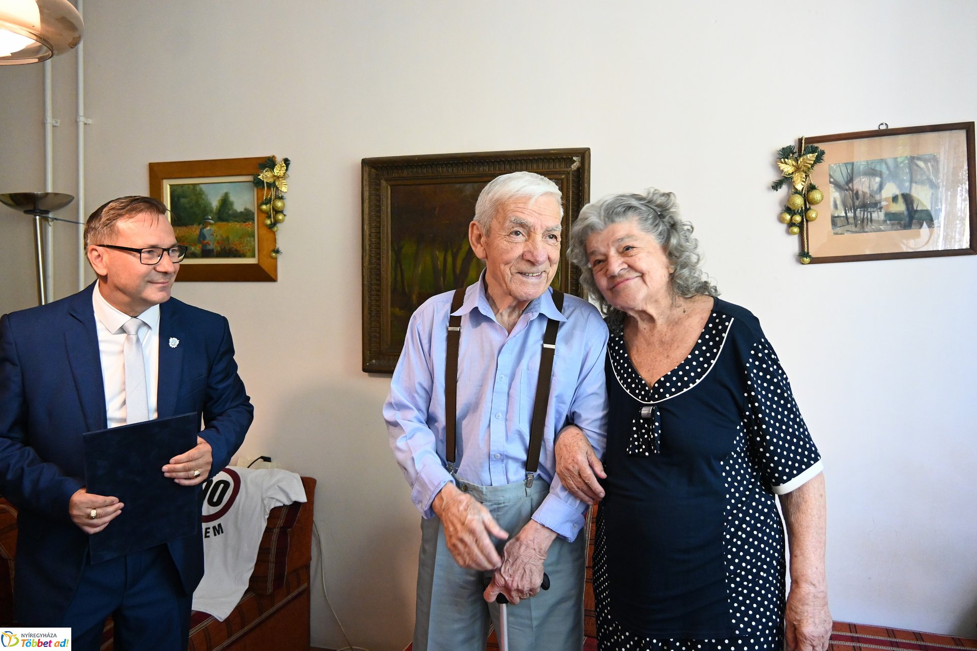 Szépkorú köszöntés - Újváry József 90 éves