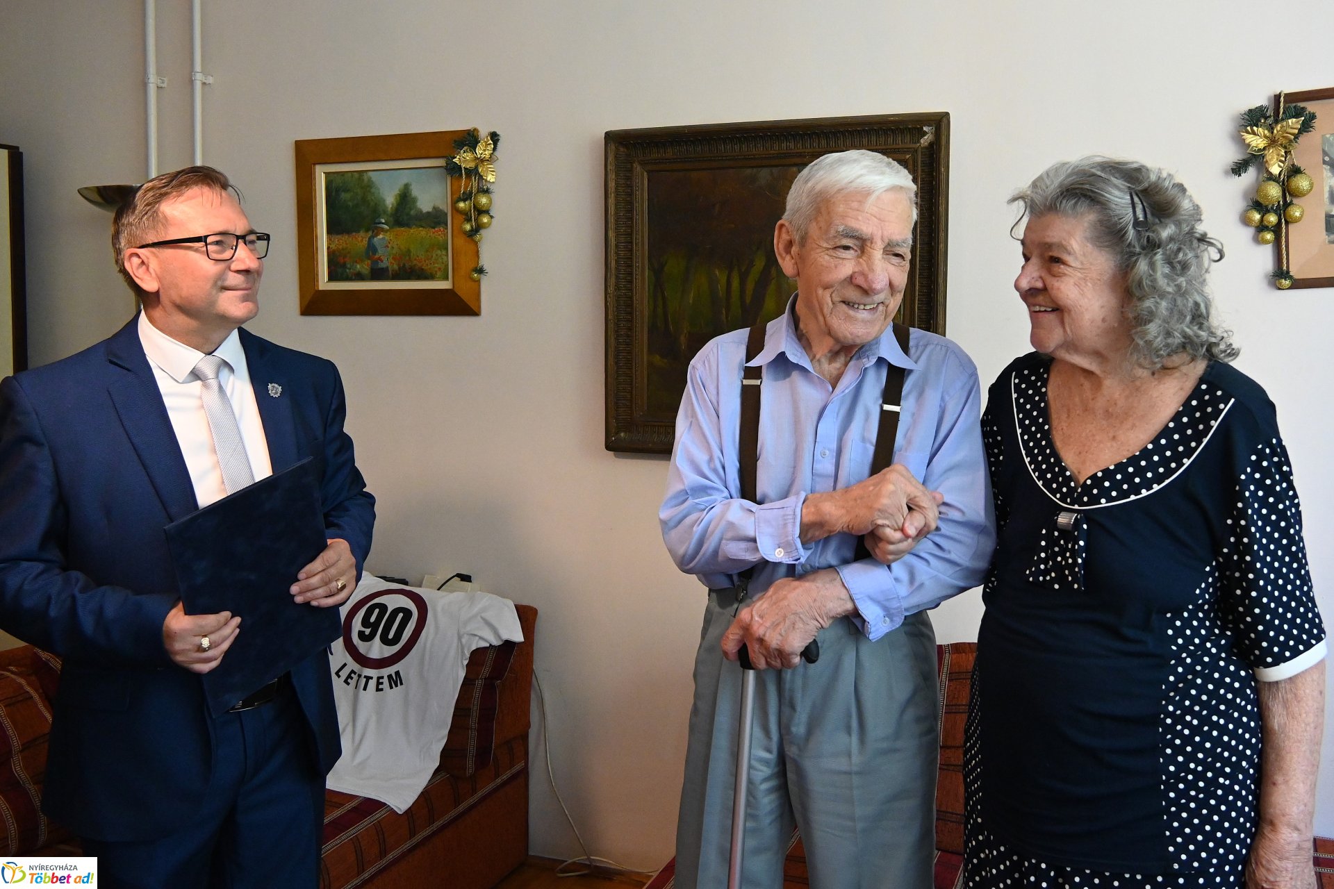 Szépkorú köszöntés - Újváry József 90 éves