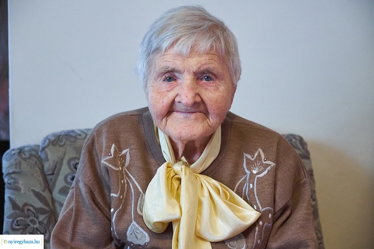 Szépkorú köszöntése - Babják Józsefné