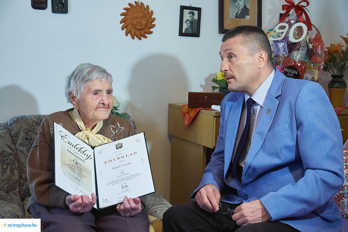 Szépkorú köszöntése - Babják Józsefné