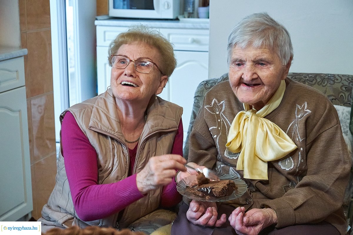 Szépkorú köszöntése - Babják Józsefné