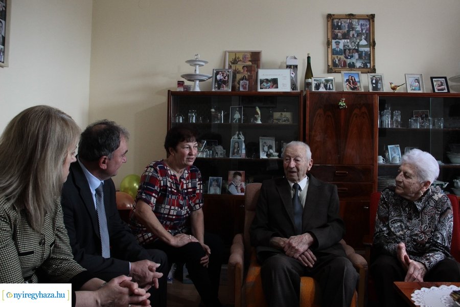 Szépkorú köszöntése - Bacskai Antal