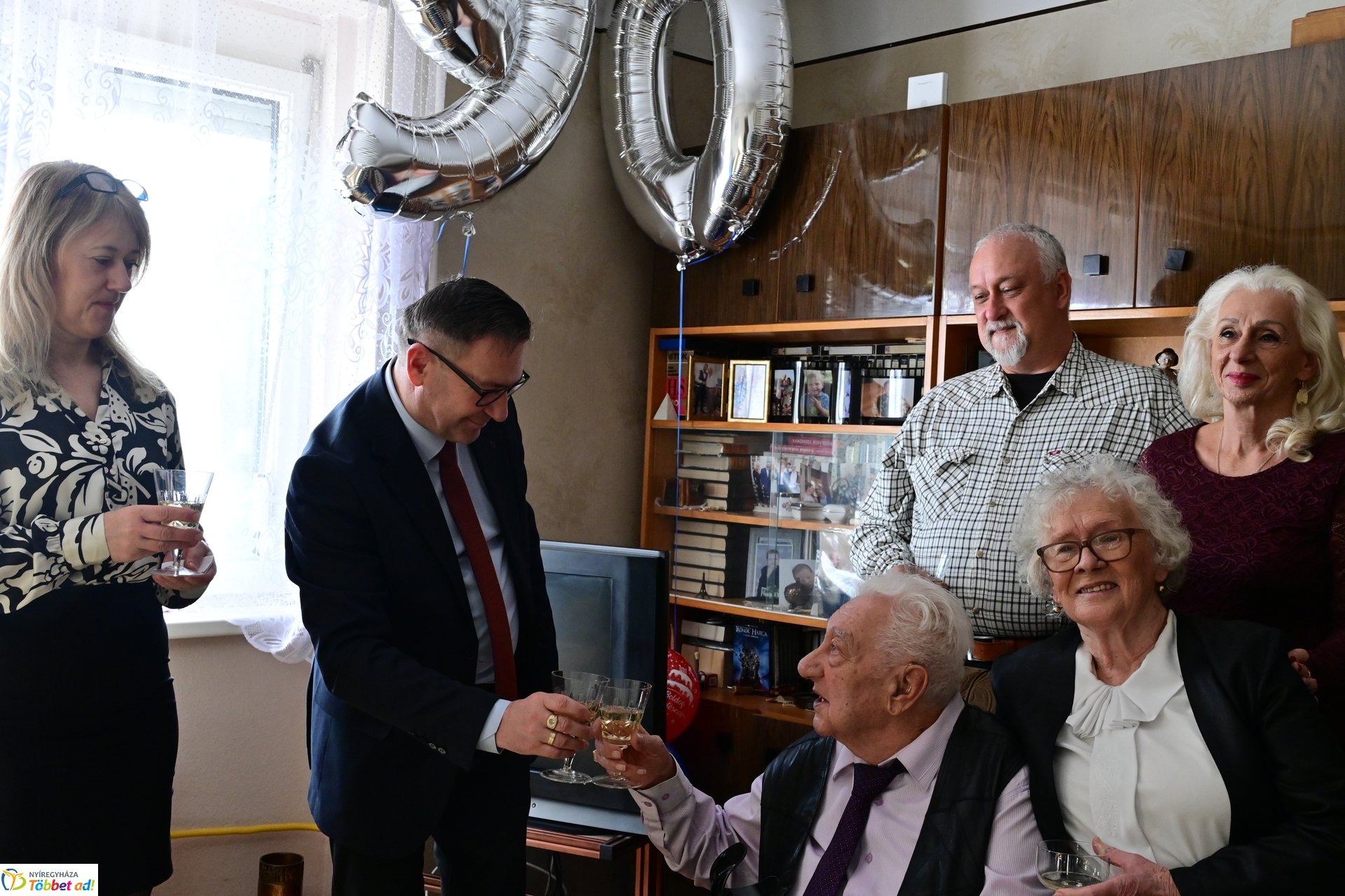 Szépkorú köszöntése - Bakó András