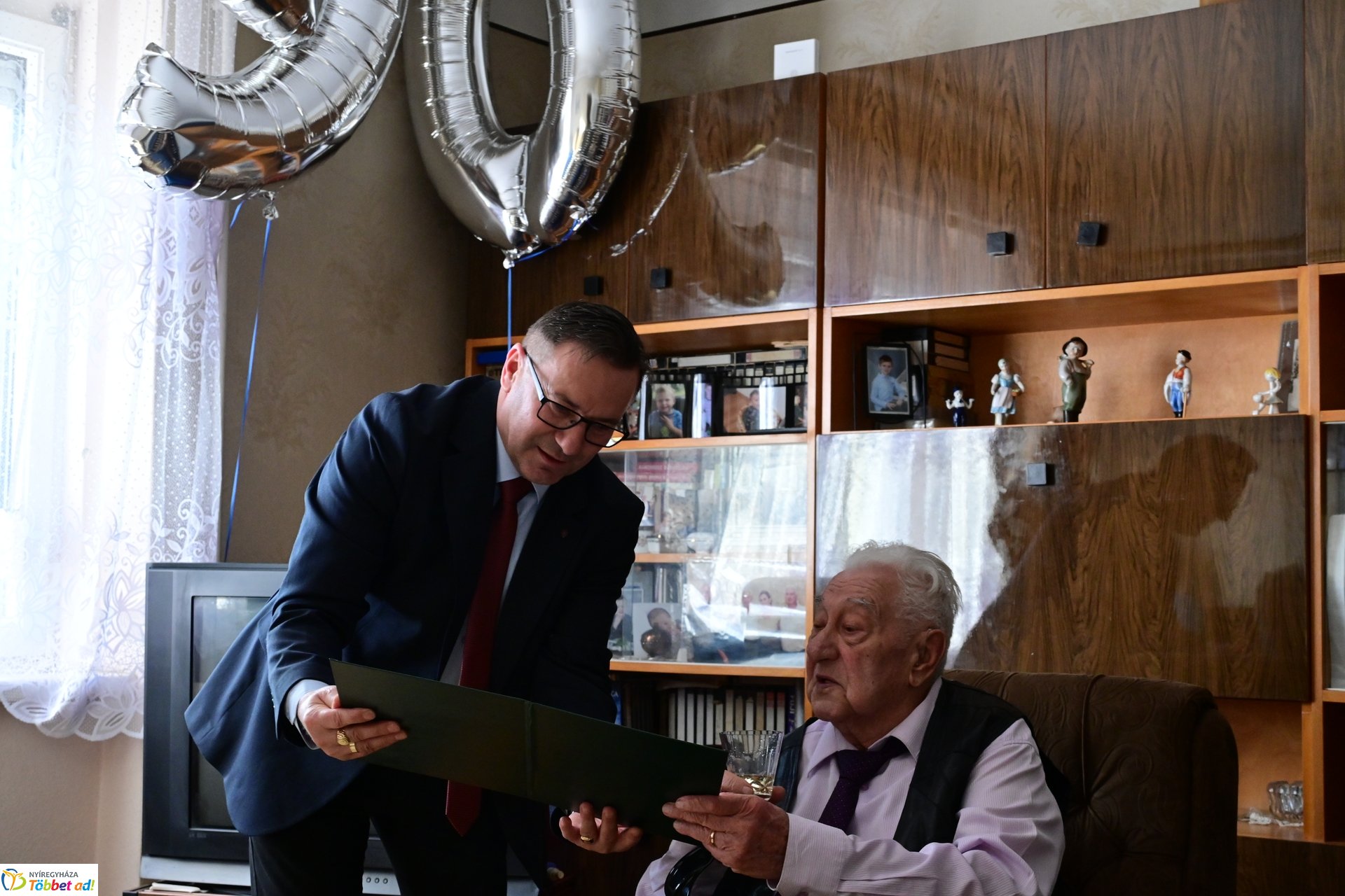 Szépkorú köszöntése - Bakó András