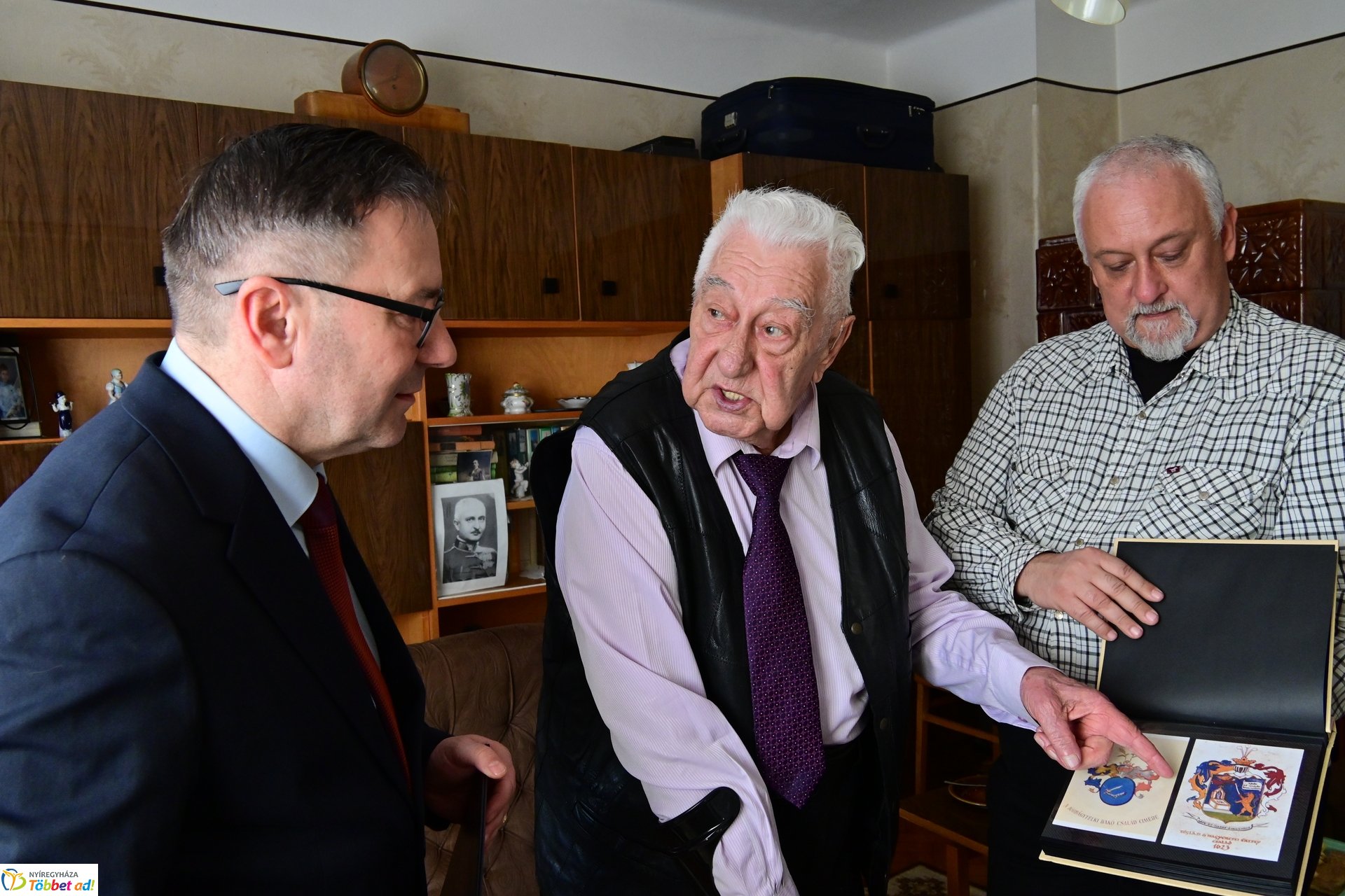 Szépkorú köszöntése - Bakó András