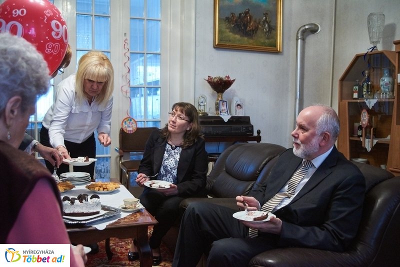 Szépkorú köszöntése - Bakosi Benőné