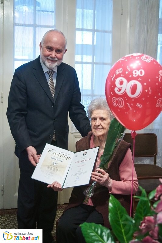 Szépkorú köszöntése - Bakosi Benőné