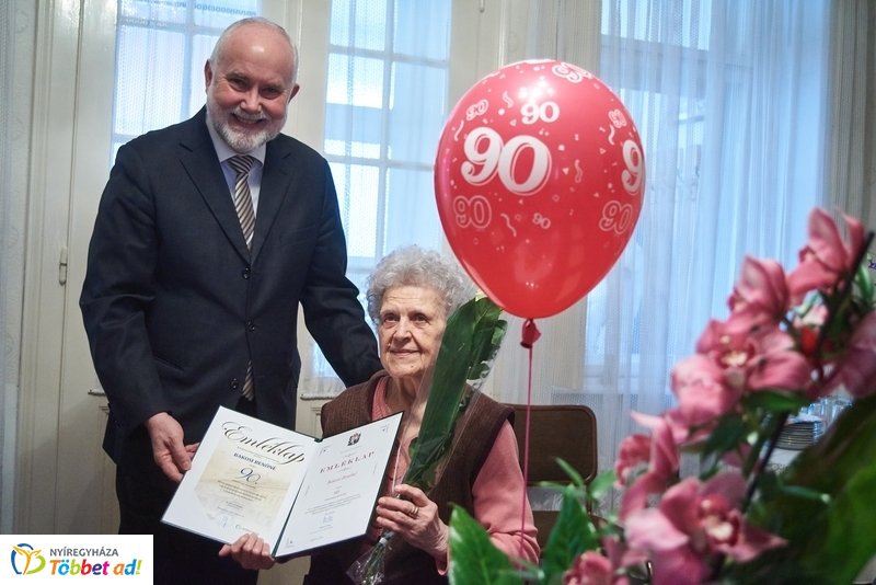 Szépkorú köszöntése - Bakosi Benőné