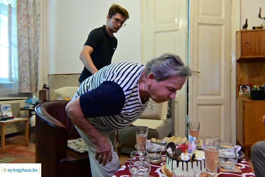 Szépkorú köszöntése - Barna Jánosné