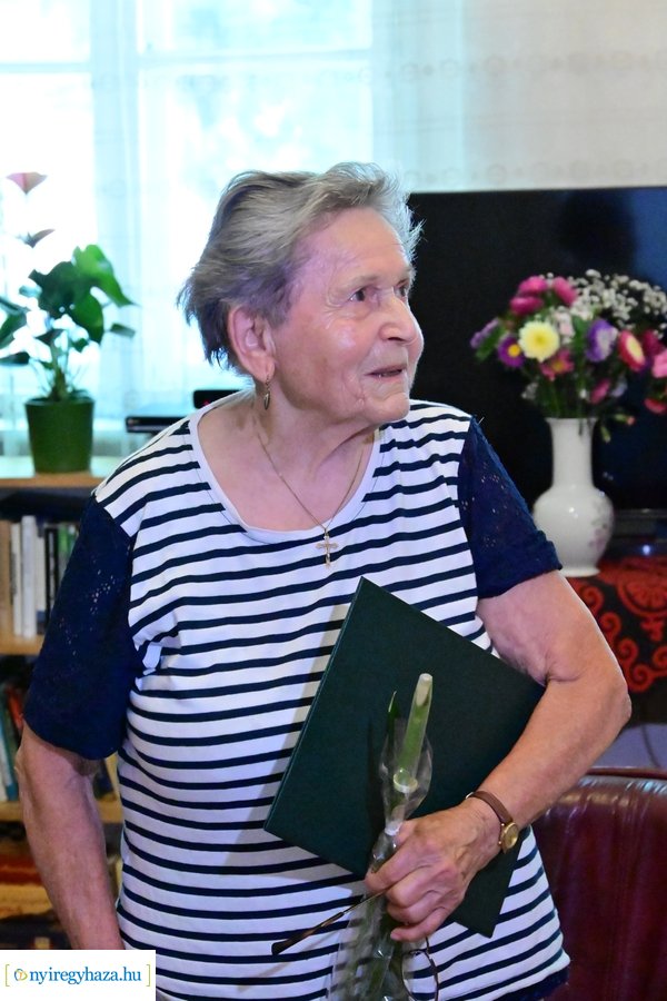 Szépkorú köszöntése - Barna Jánosné