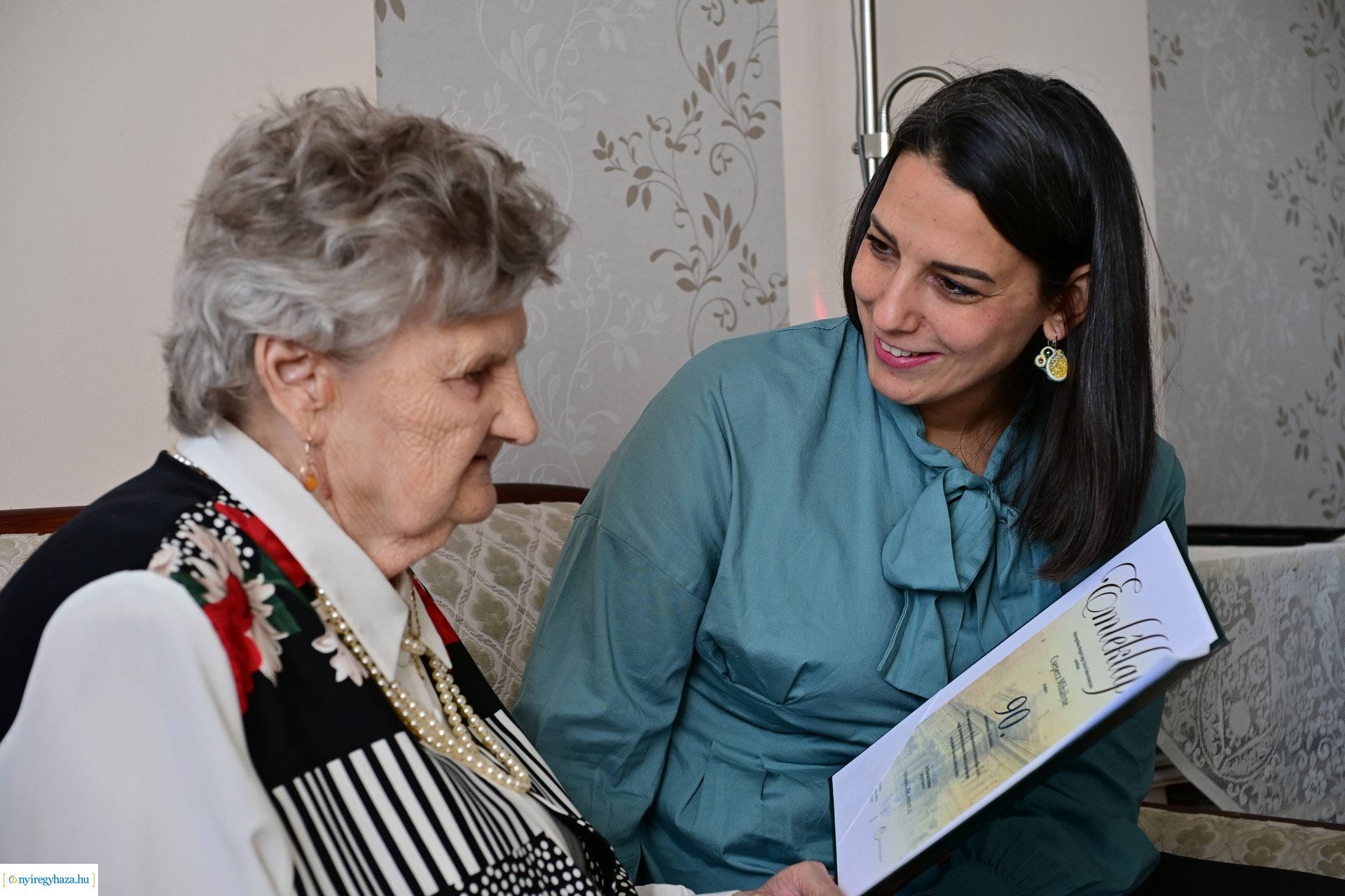 Szépkorú köszöntése Csepecz Mihályné