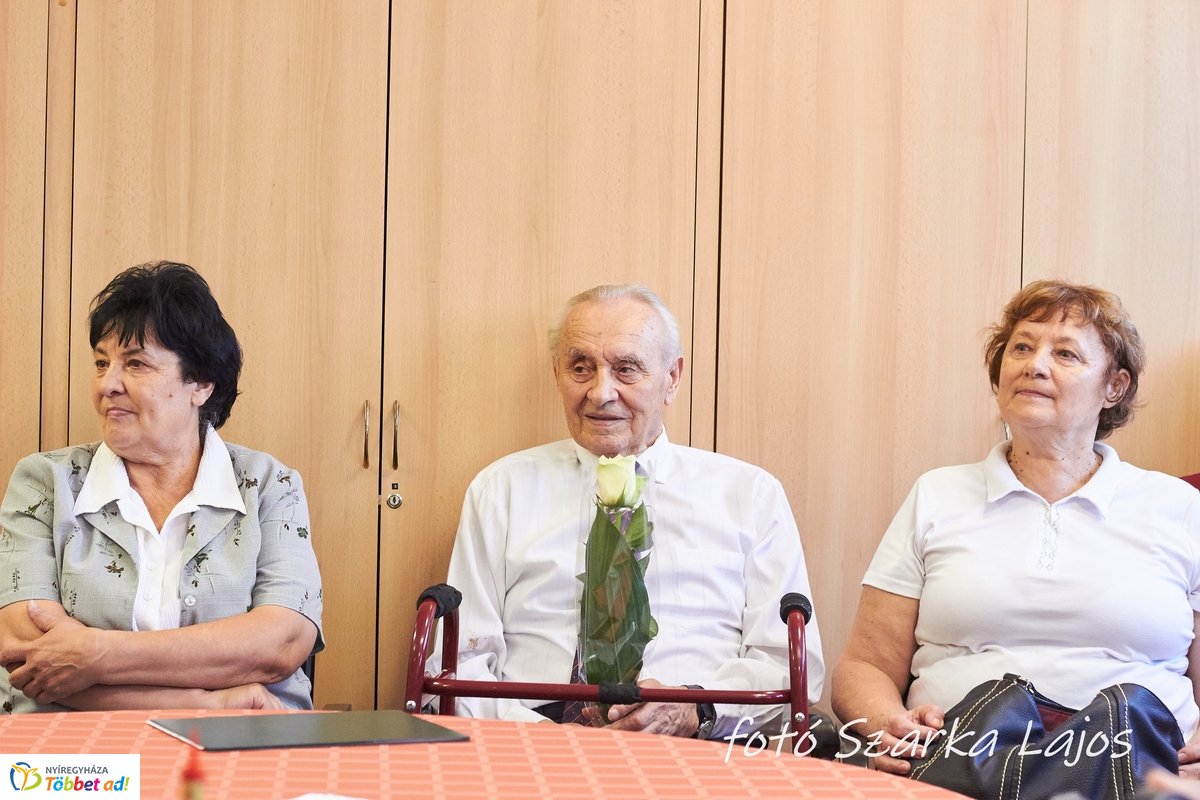 Szépkorú köszöntése Dankó László