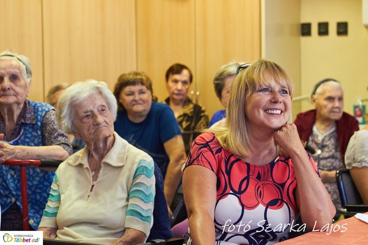 Szépkorú köszöntése Dankó László