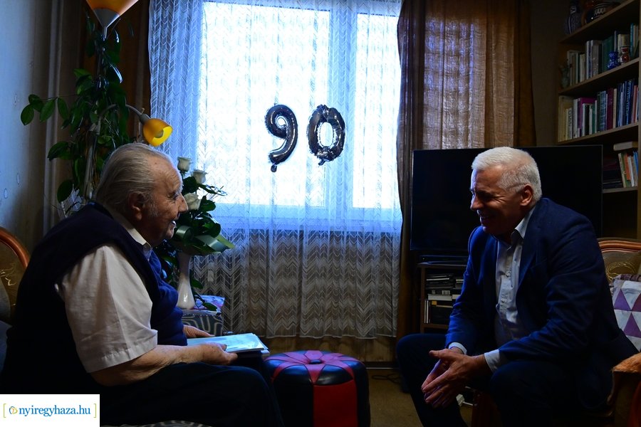 Szépkorú köszöntése Dr Csermely Tibor