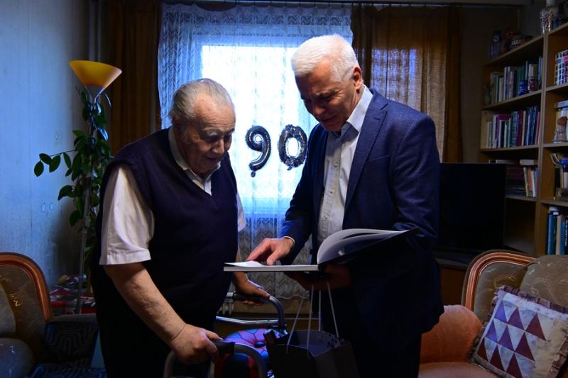Szépkorú köszöntése Dr Csermely Tibor