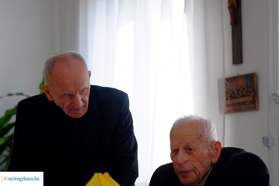 Szépkorú köszöntése - Dr Katona István