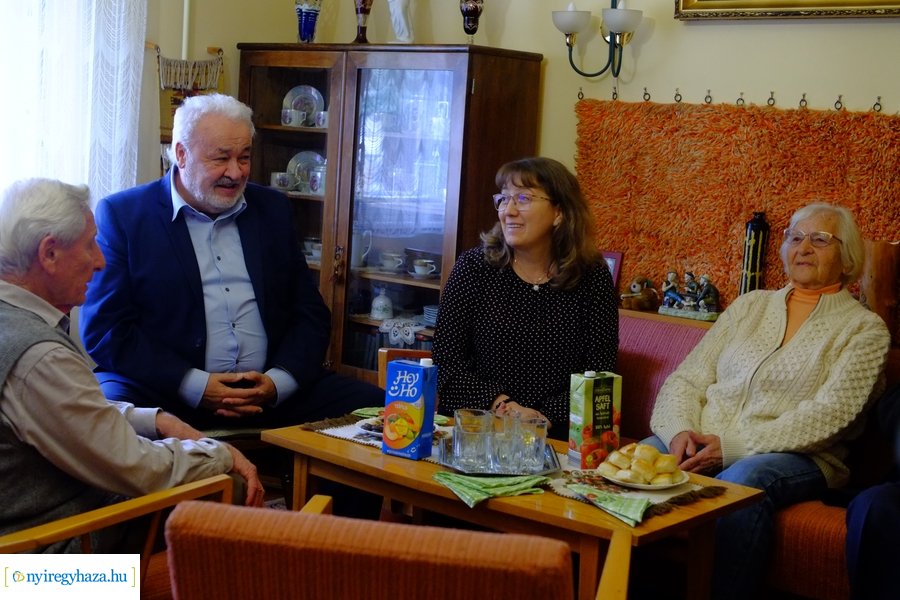 Szépkorú köszöntése Dr Piskolti Péter