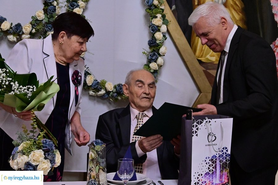 Szépkorú köszöntése Dr Rajtmár János