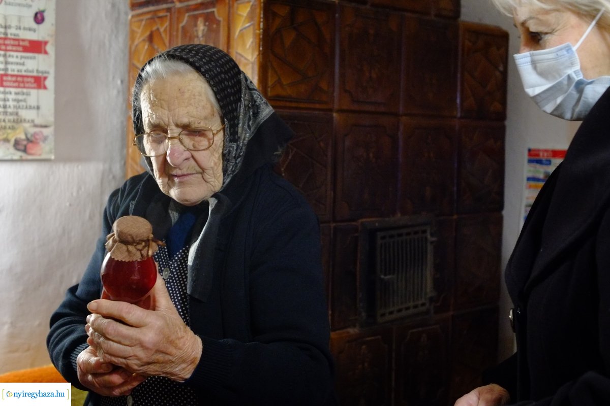 Szépkorú köszöntése - Gerliczki Mihályné