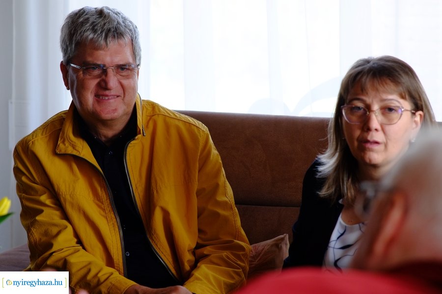 Szépkorú köszöntése - Hársfalvi Sándor Béla