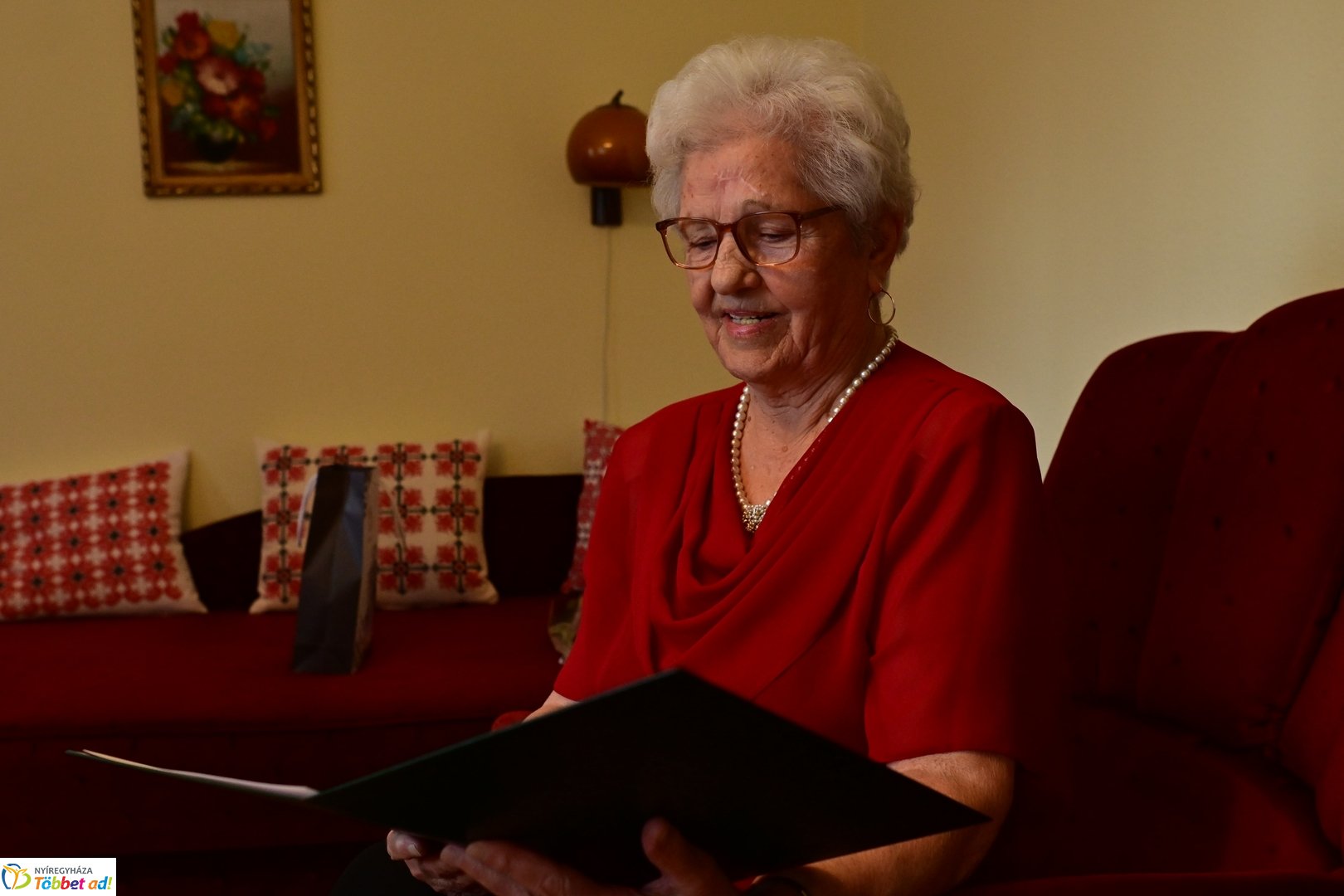 Szépkorú köszöntése - Hegyes Jánosné