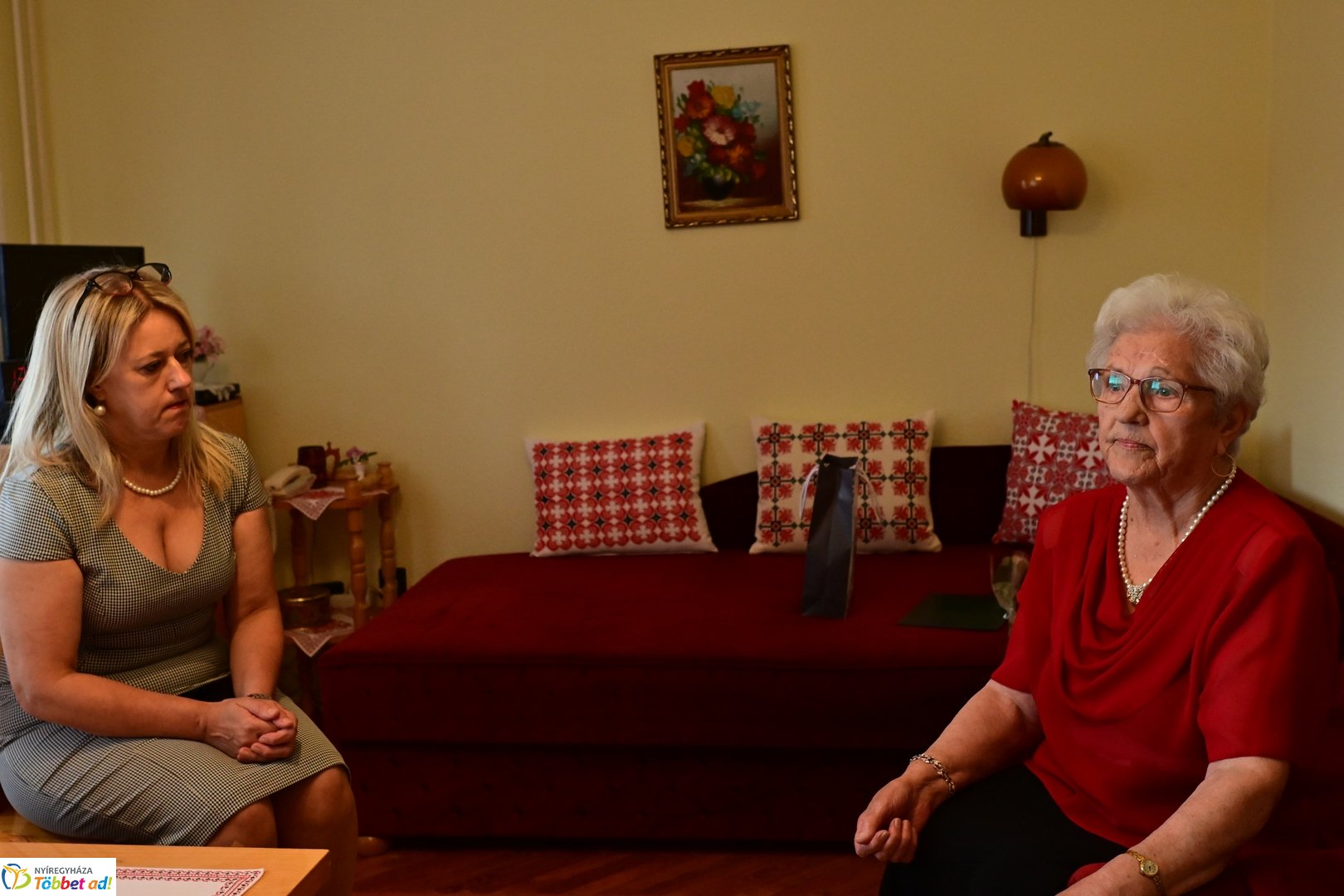 Szépkorú köszöntése - Hegyes Jánosné