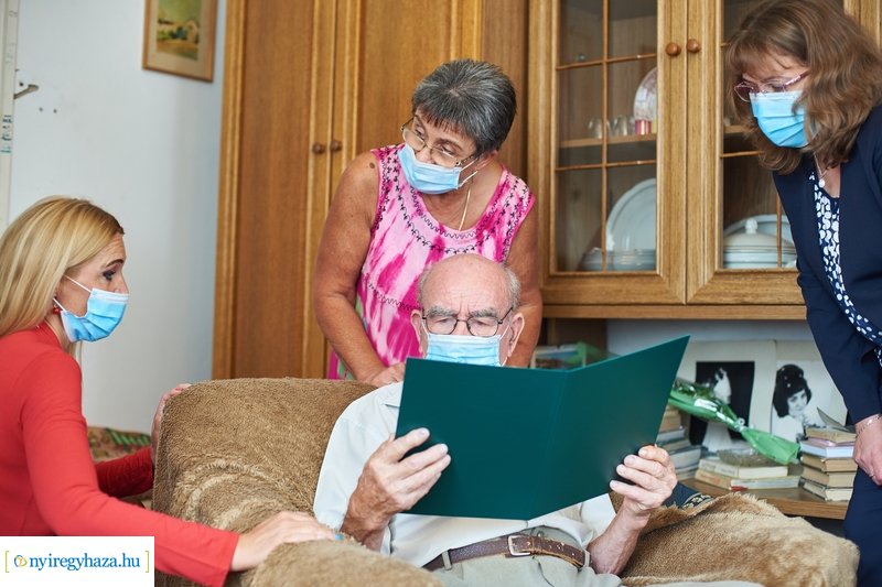 Szépkorú köszöntése - Horváth József