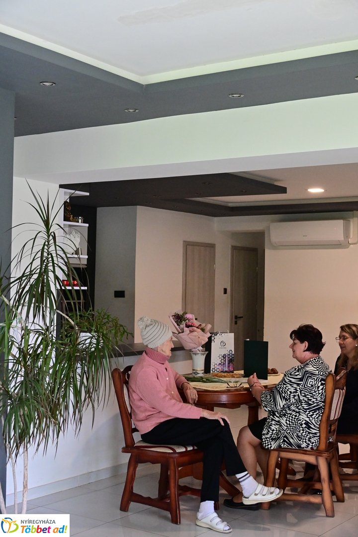 Szépkorú köszöntése - Ilkovics Jánosné