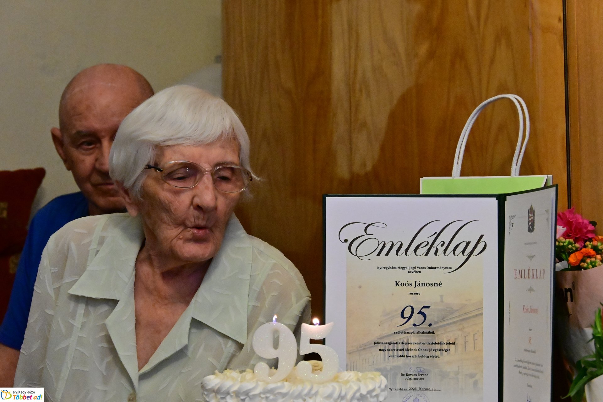 Szépkorú köszöntése - Koós Jánosné