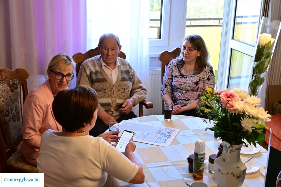 Szépkorú köszöntése Lippai Ferenc