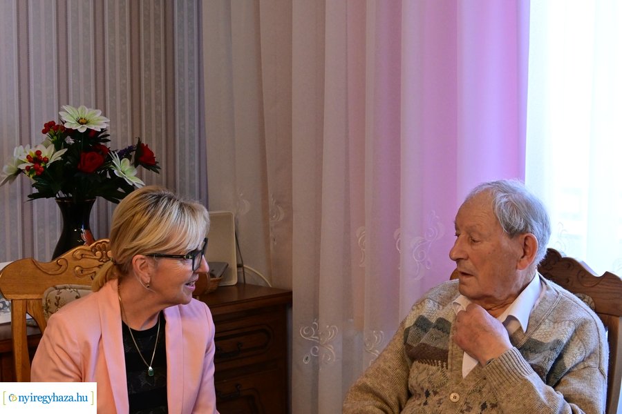 Szépkorú köszöntése Lippai Ferenc