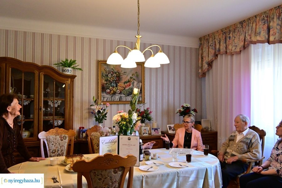 Szépkorú köszöntése Lippai Ferenc