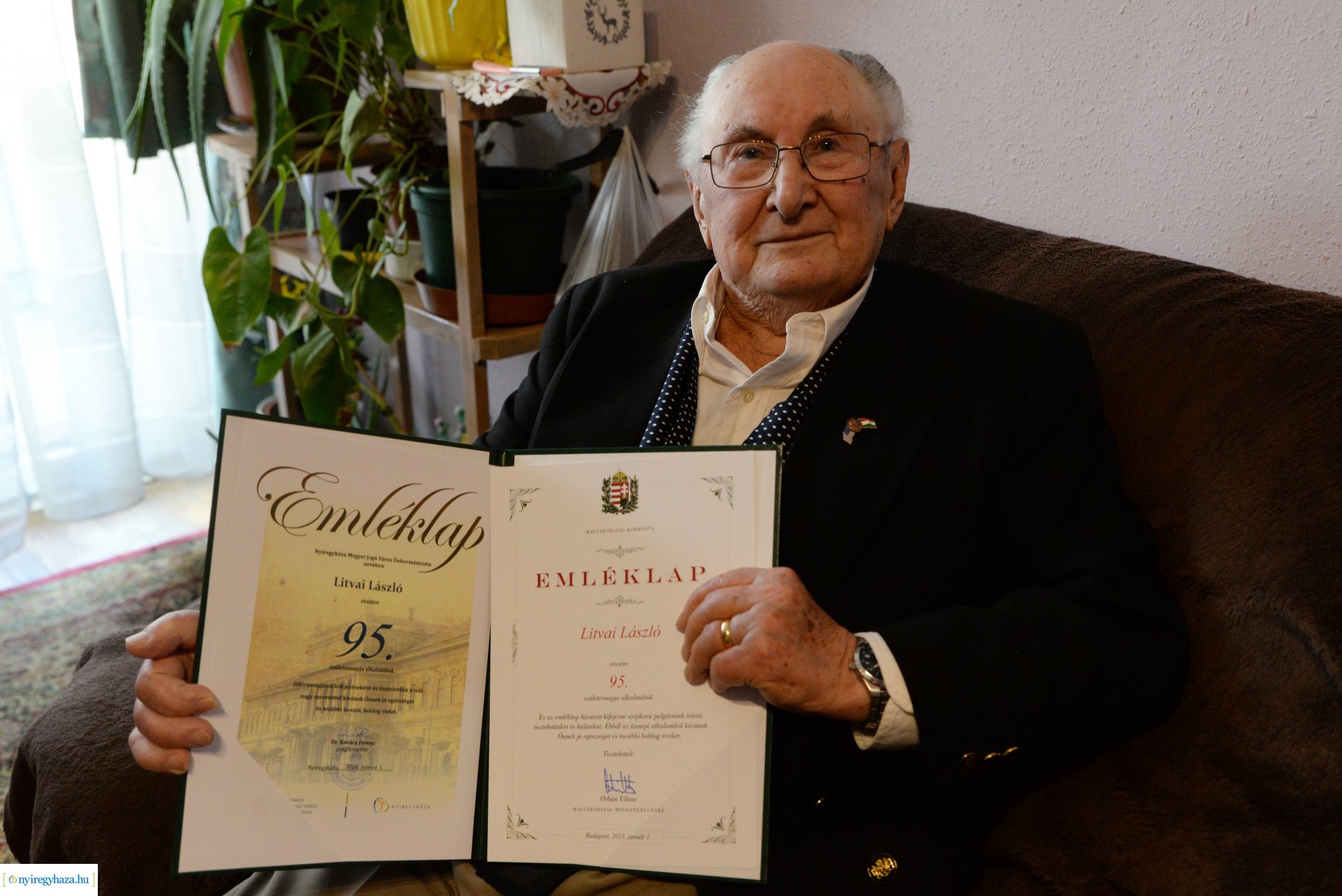 Szépkorú köszöntése - Litvai László