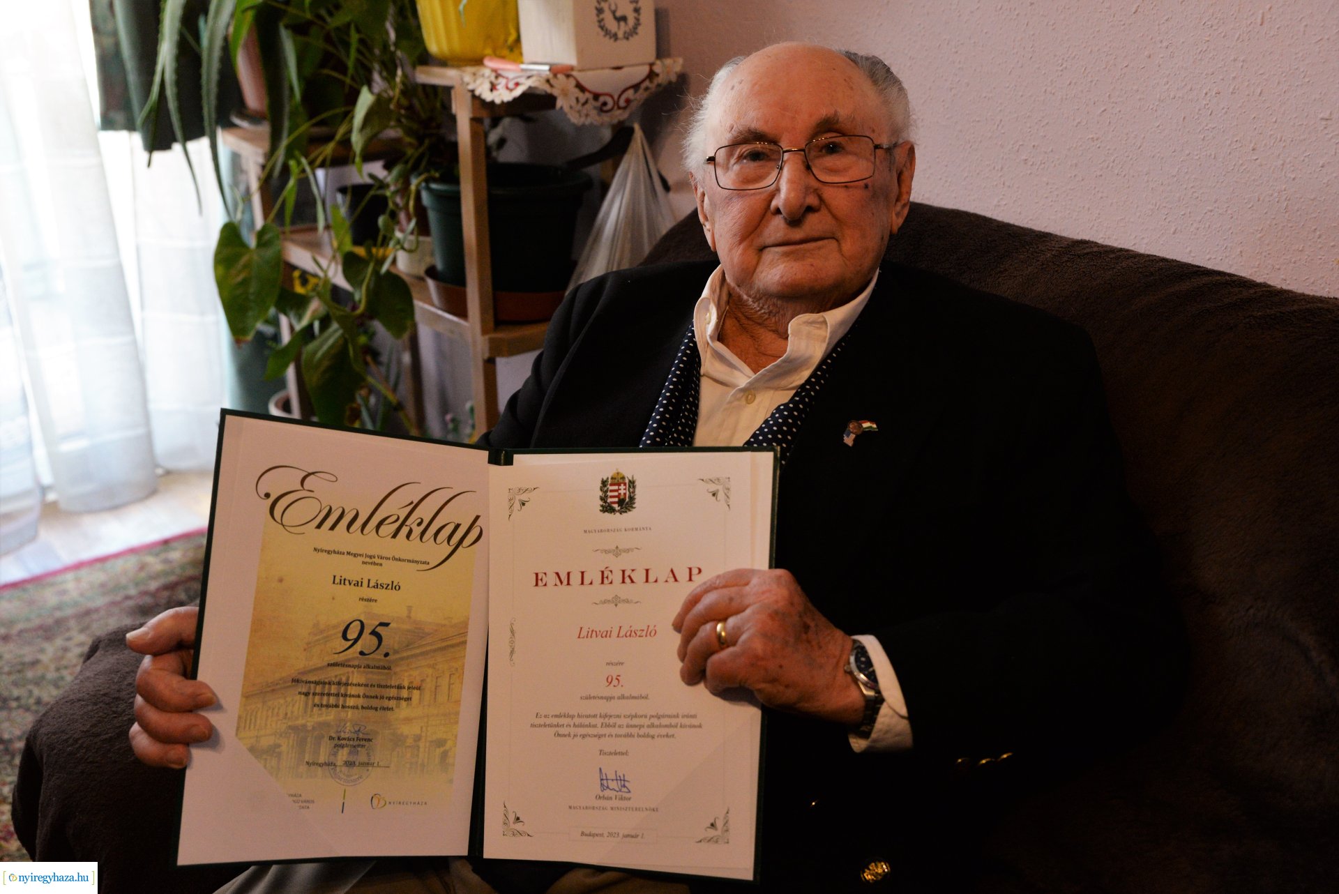 Szépkorú köszöntése - Litvai László