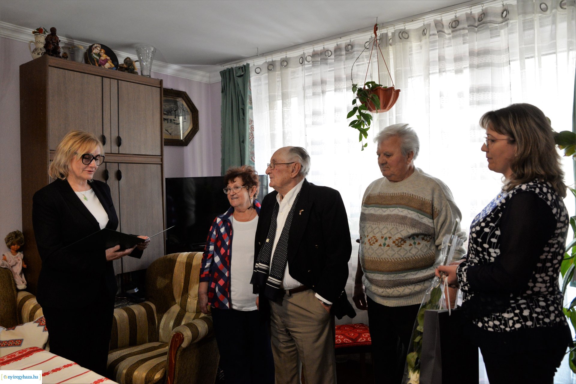 Szépkorú köszöntése - Litvai László