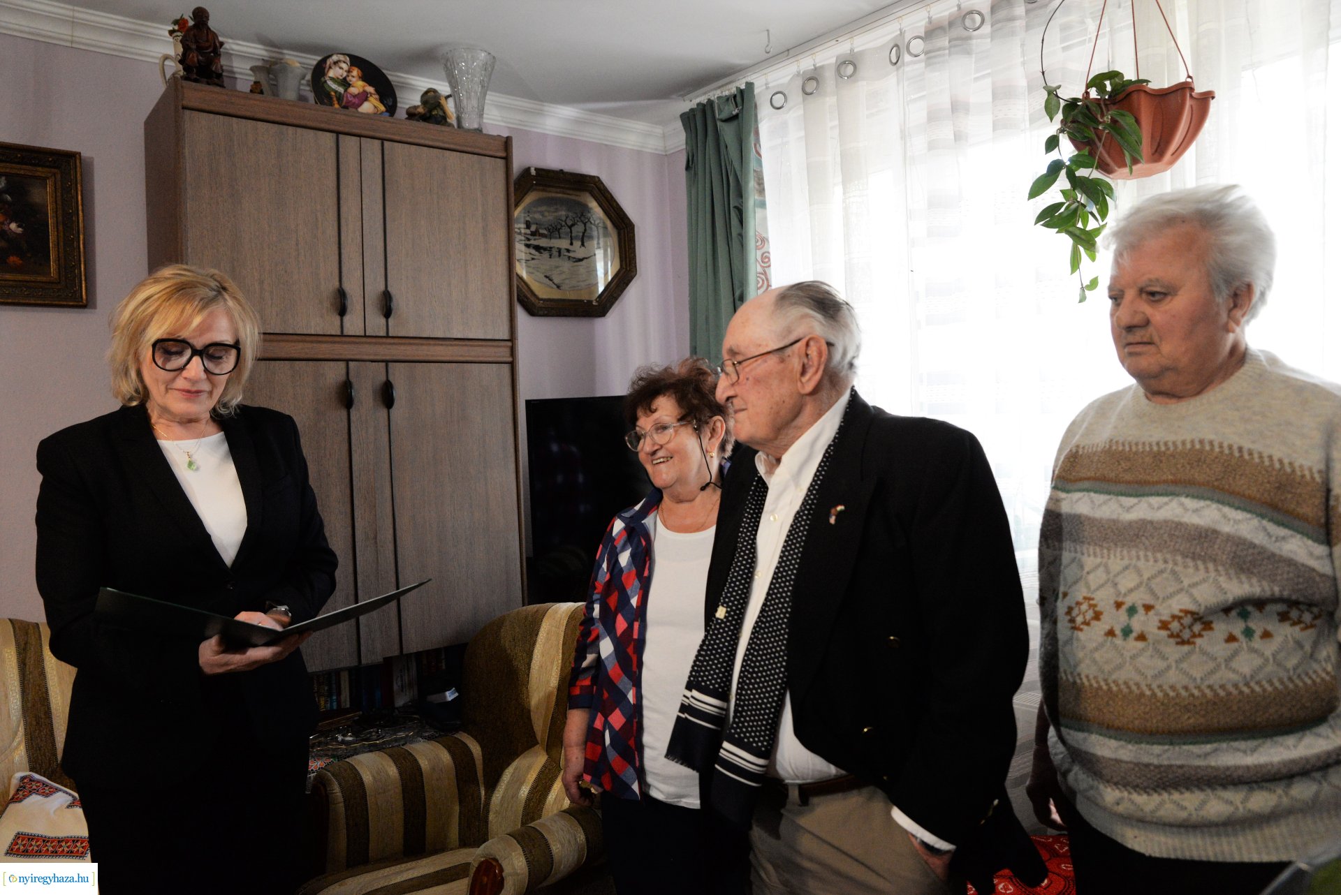 Szépkorú köszöntése - Litvai László