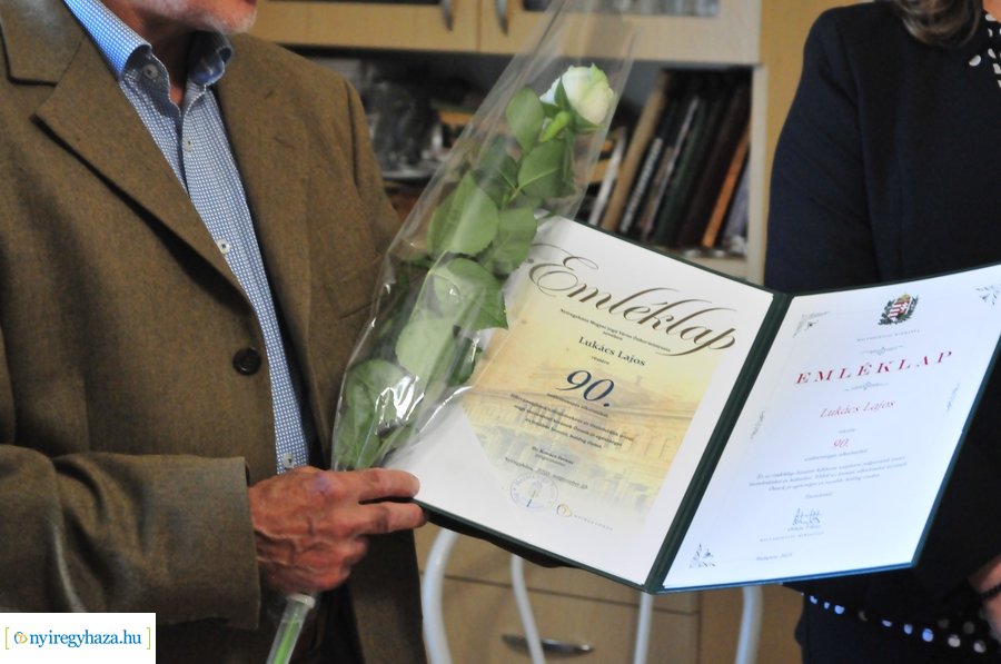 Szépkorú köszöntése - Lukács Lajos