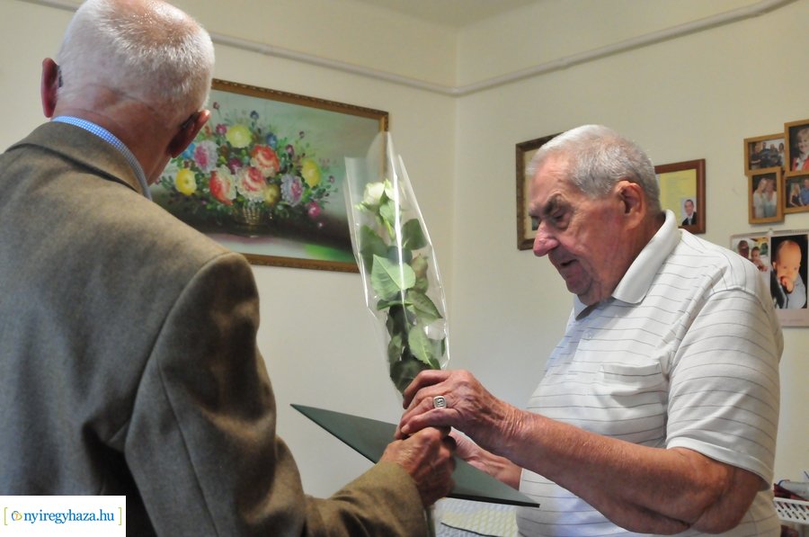 Szépkorú köszöntése - Lukács Lajos