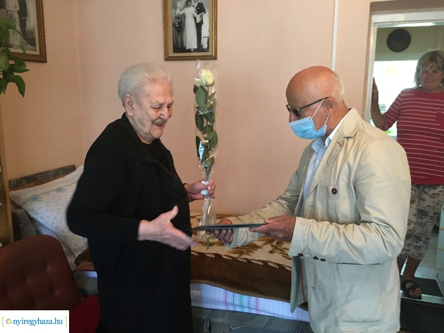 Szépkorú köszöntése - Magera Mihályné