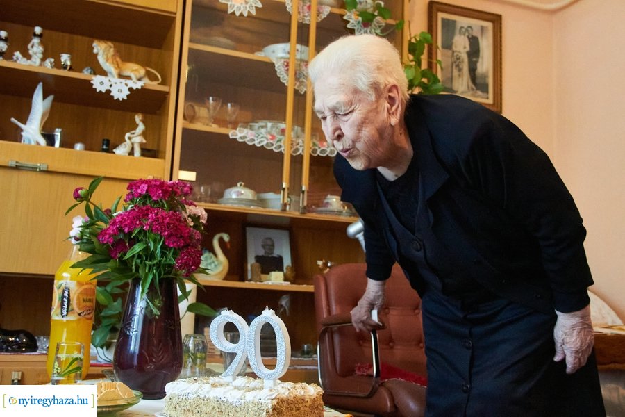 Szépkorú köszöntése - Magera Mihályné