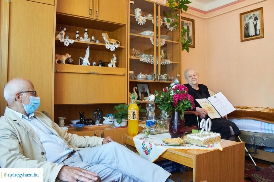 Szépkorú köszöntése - Magera Mihályné