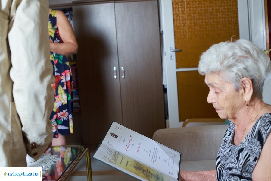 Szépkorú köszöntése Makara Sándorné