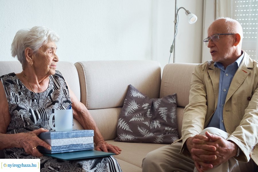 Szépkorú köszöntése Makara Sándorné