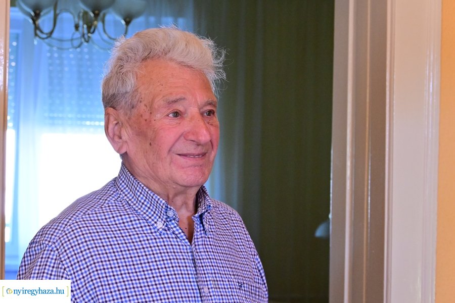 Szépkorú köszöntése Molnár Béla