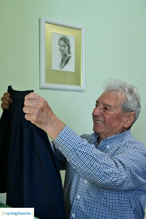 Szépkorú köszöntése Molnár Béla