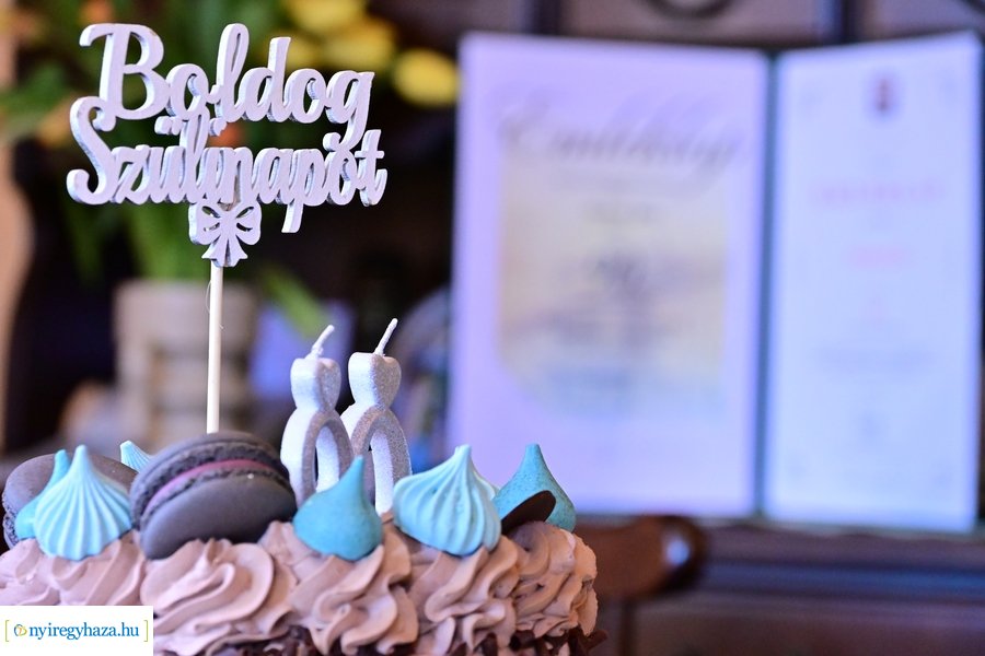 Szépkorú köszöntése Molnár Béla