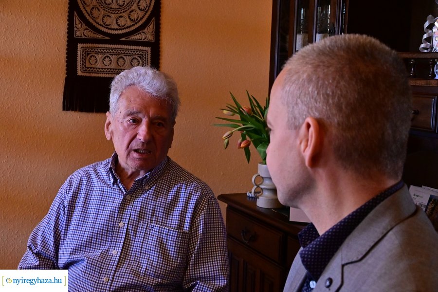 Szépkorú köszöntése Molnár Béla